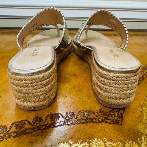 JACK ROGERS JACKS Jute Wrapped MID WEDGE Gold Leather Thong Sandals Sz 9 - Picture 6 of 15